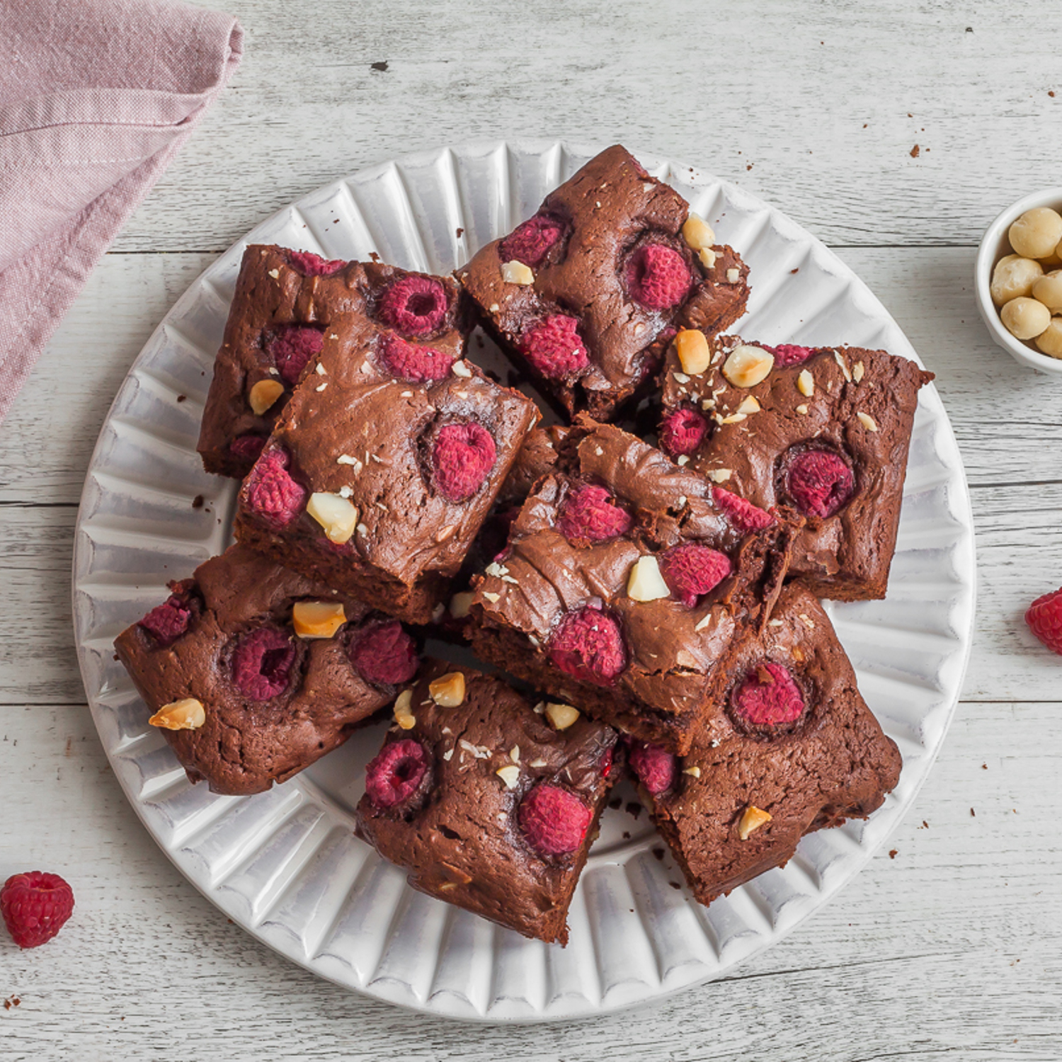 Schoko-Brownies mit Erdbeer-Joghurt